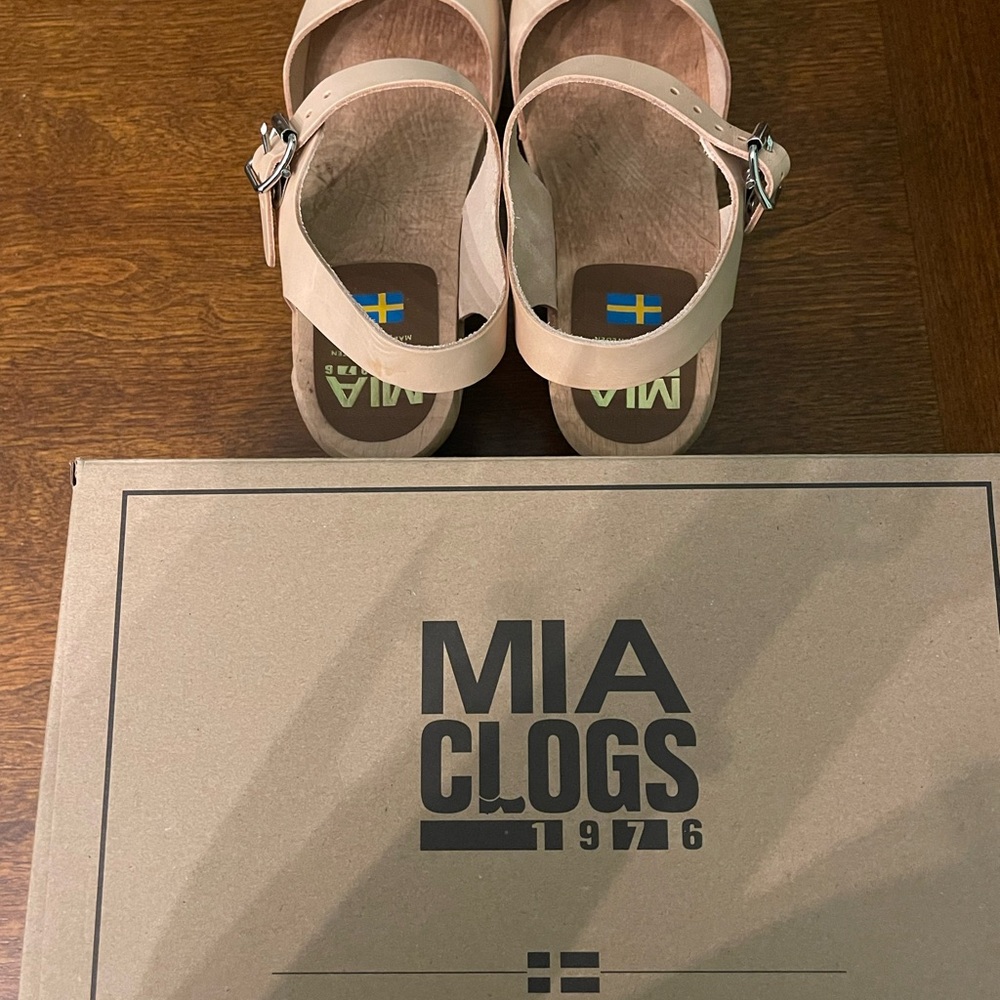 Mia Clogs